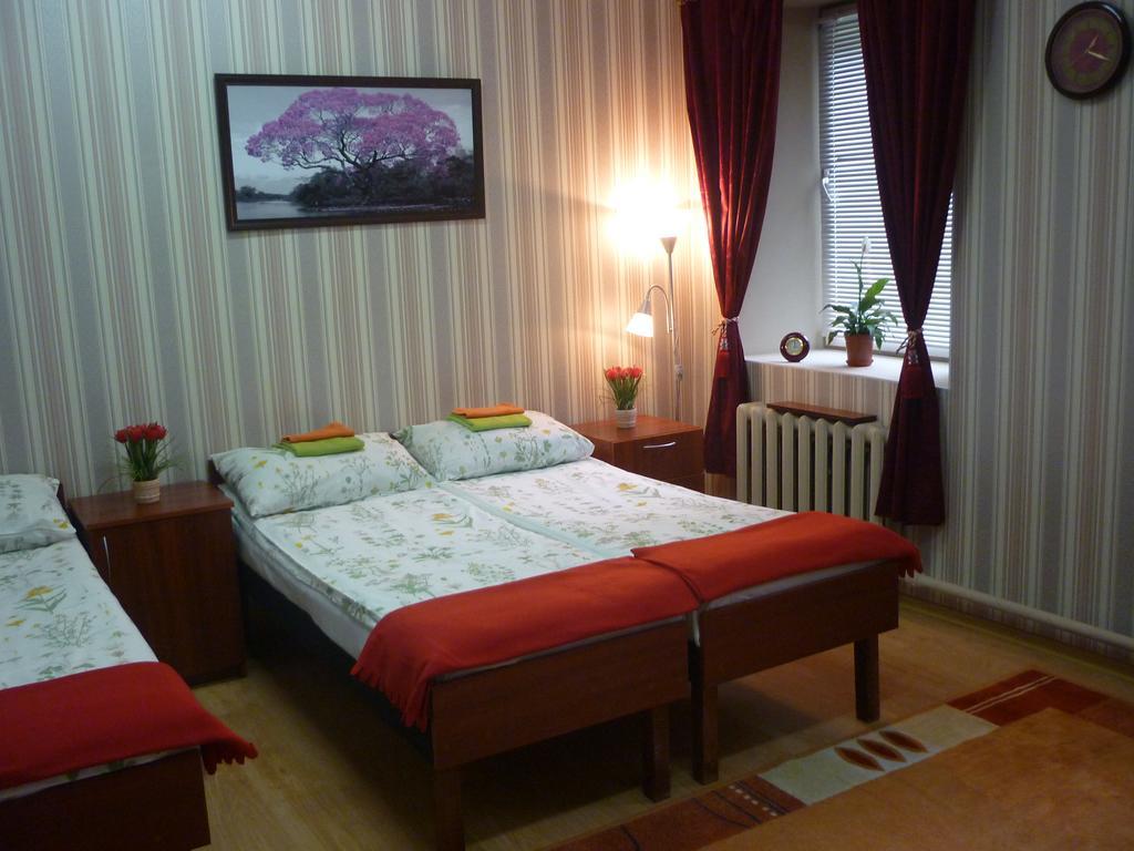 Hostel 3 Stars Na Oktyabryskoy Vitebsk Ngoại thất bức ảnh